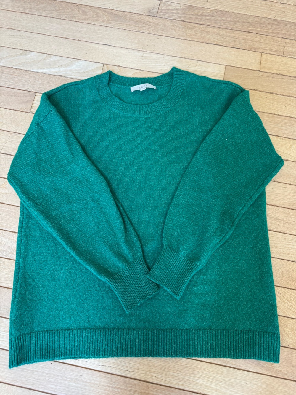 LOFT Women's Crewneck Oversized Sweater in Emerald Green. NWOT